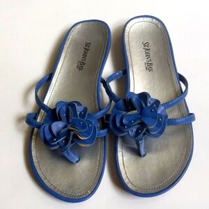 ST JOHNS BAY BLUE FLOWER SANDALS